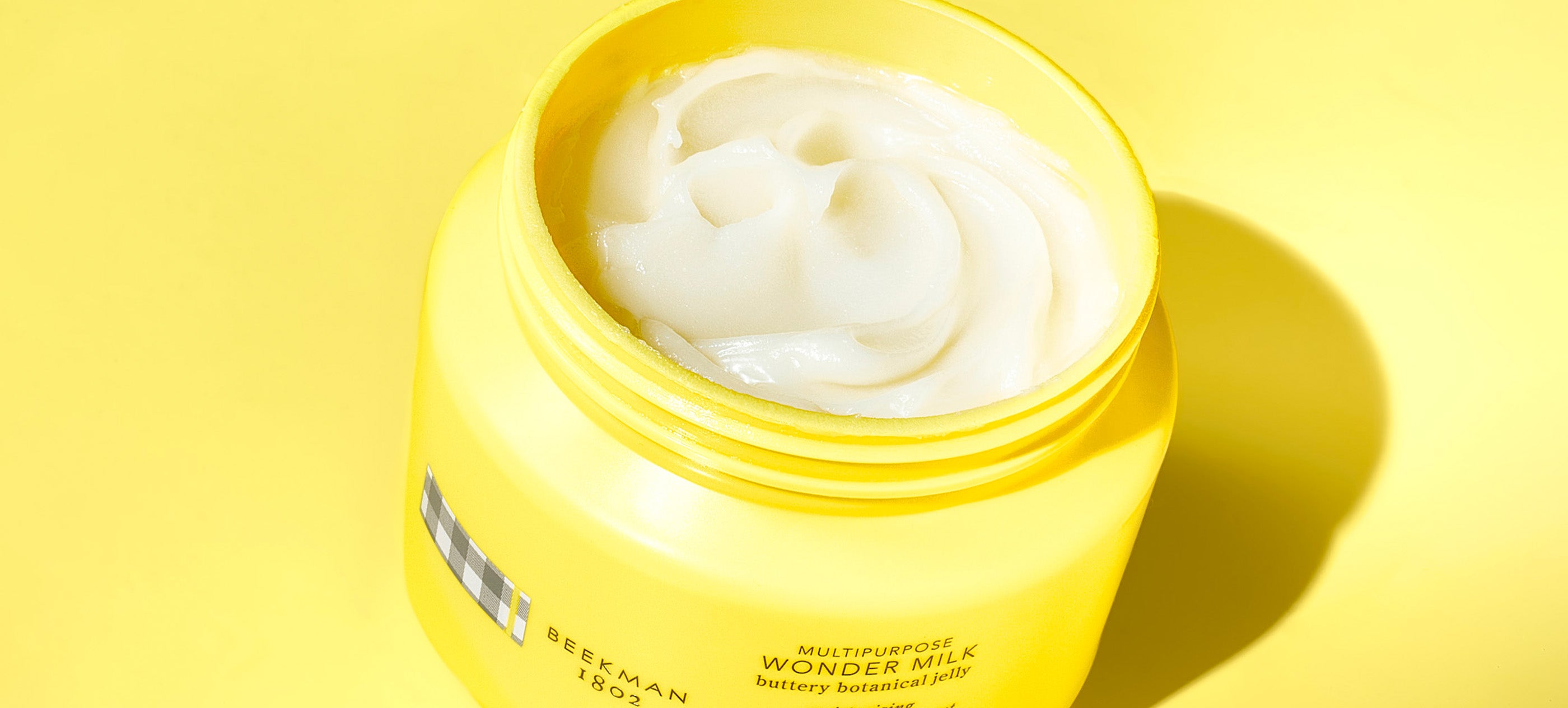 Slugging: What It Is & How to Add Slugging to Your Skincare Routine