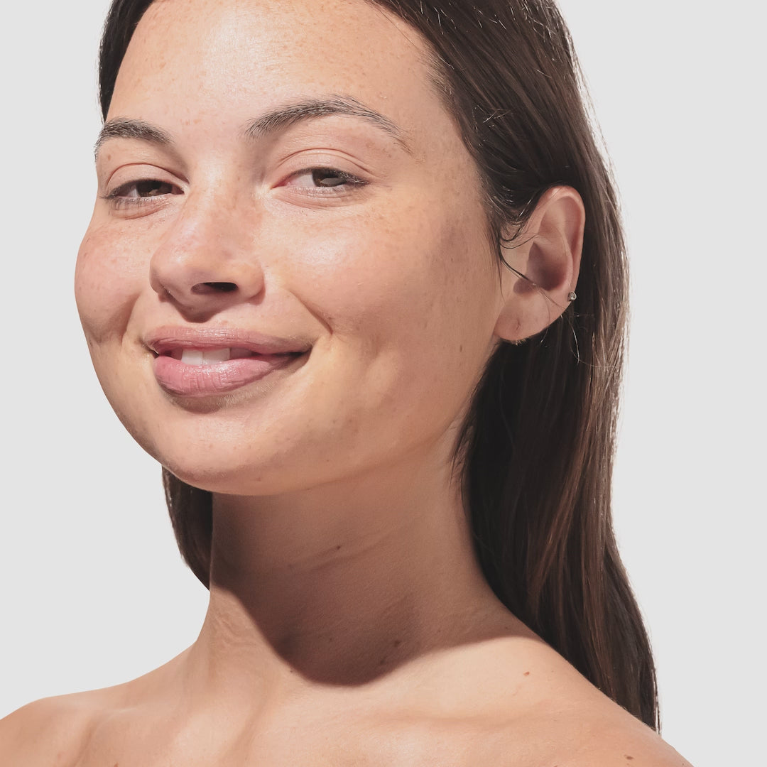 Video of a model using the beekman 1802 Lilac Dream Face Wipes to wipe her face then shows the used wipe with makeup on it to the camera.